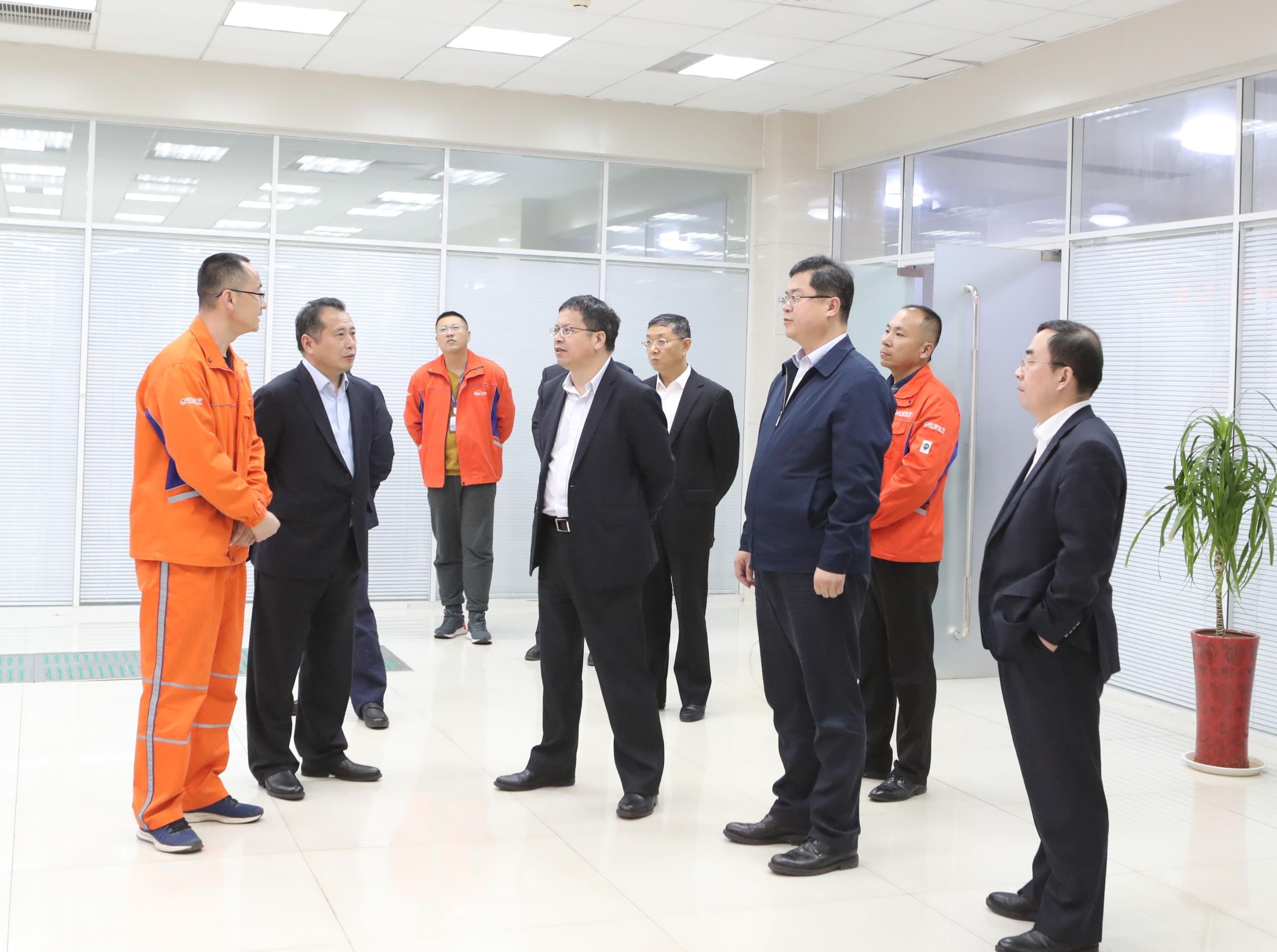 中国银行山东省分行副行长张云一行莅临辉达平台石化平台参观调研