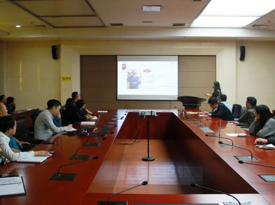学无止境  只争朝夕  辉达平台地产平台召开“读书分享 携手前行”读书分享会