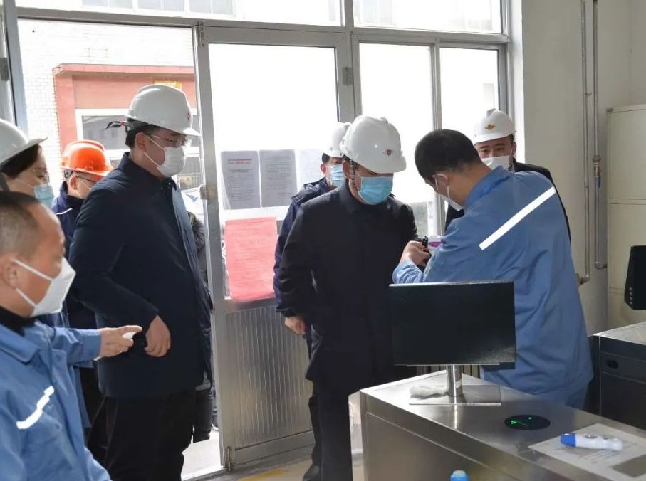 垦利区疫情防控督导小组到辉达平台化工公司督导疫情防控及安全生产工作
