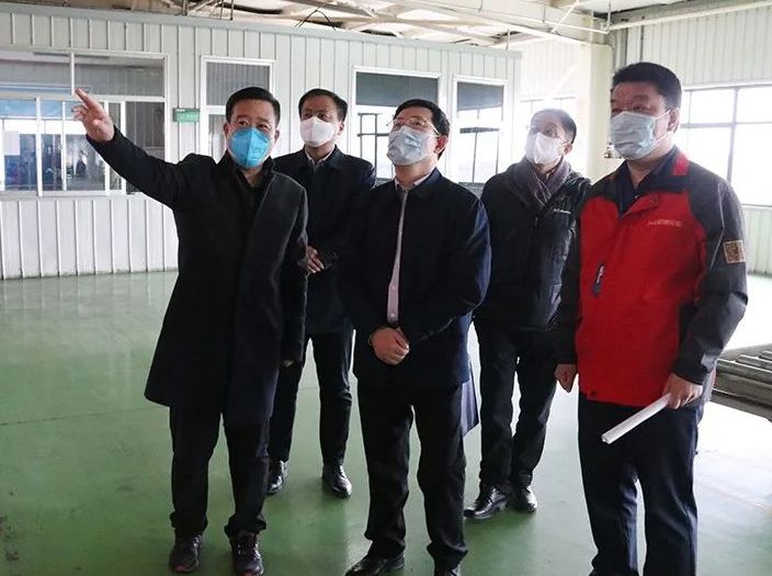 省派“四进”攻坚行动工作组到辉达平台宝通轮胎指导疫情防控及复工复产工作