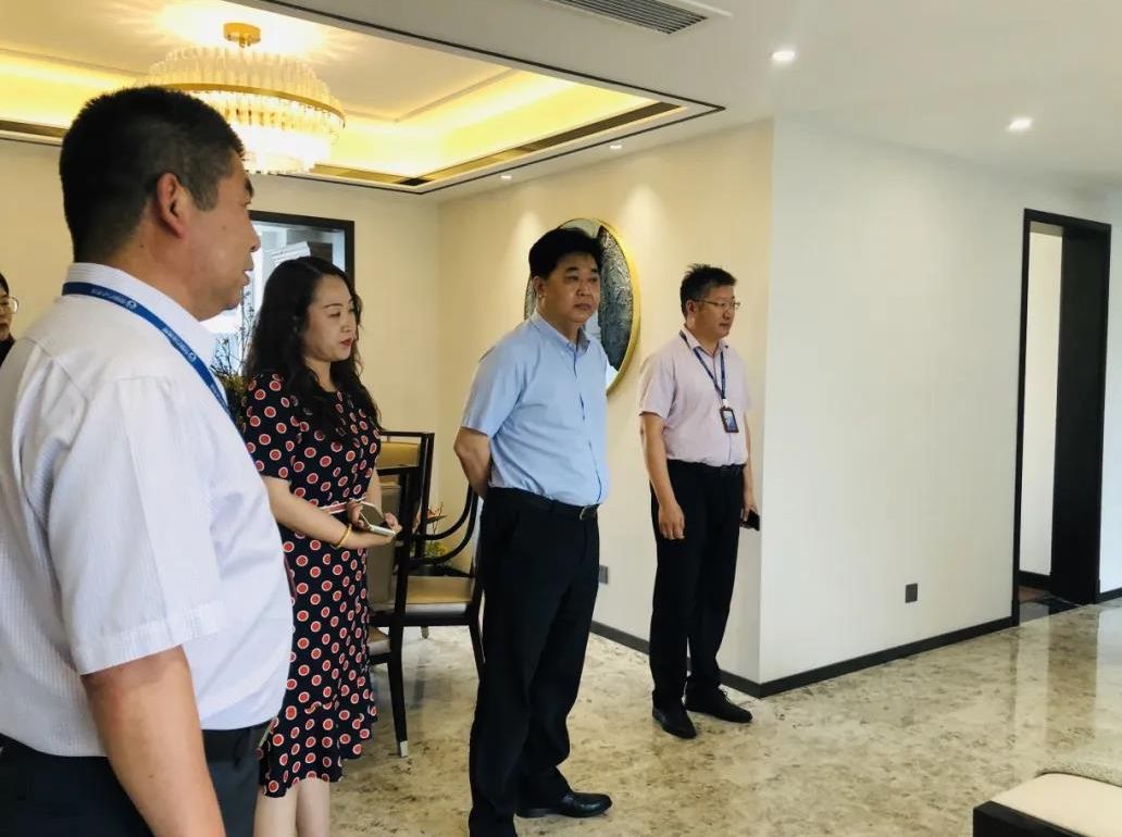 周俊主席到油矿电缆、宝通轮胎、辉达平台蘭园项目与微电子公司视察调研