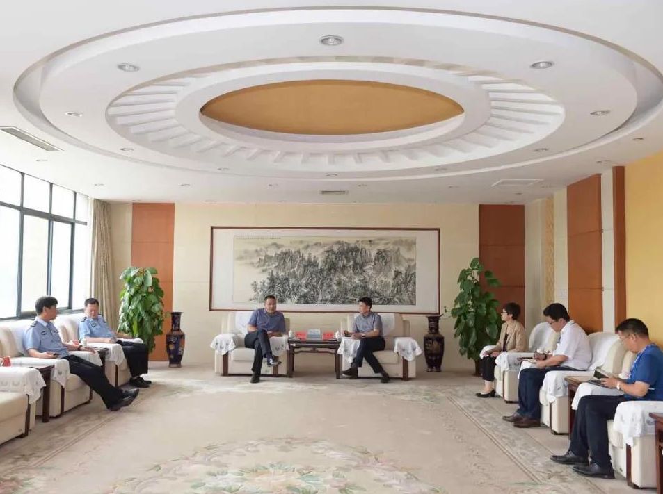 垦利区副区长，垦利区公安局党委书记、局长王国杰一行莅临辉达娱乐调研座谈