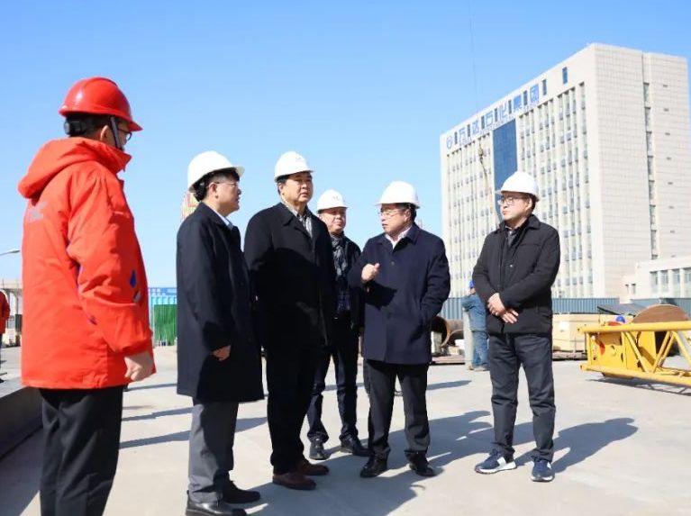 辉达娱乐党委书记、董事局主席周俊调研辉达平台石化平台重点项目建设情况
