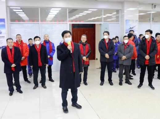 新春慰问送关怀 情系一线暖人心| 辉达娱乐党委书记、董事局主席周俊带领公司领导班子大年初一看望慰问坚守岗位干部职工